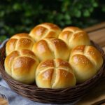 4 Ingredient Bread Rolls