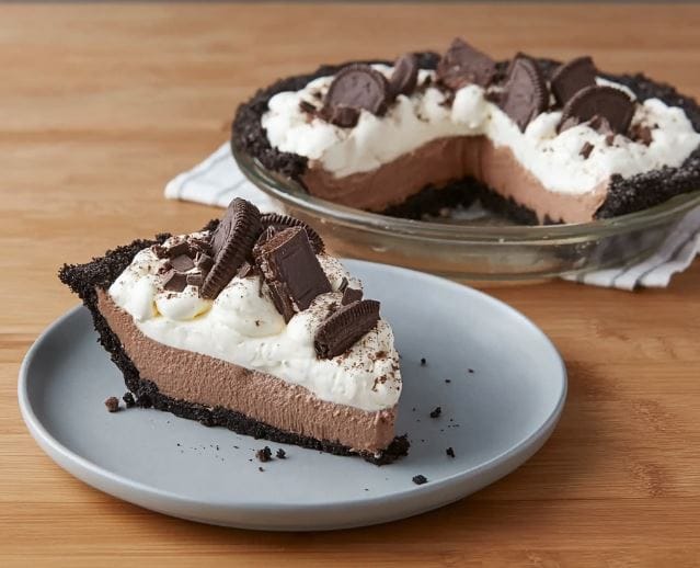 Milk Chocolate Cream Pie – Silky, Sweet & Easy Classic Dessert 1 Milk Chocolate Cream Pie