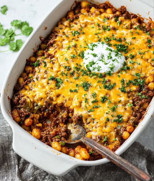 Cheesy Beef & Potato Jalapeño Casserole A Comforting Delight
