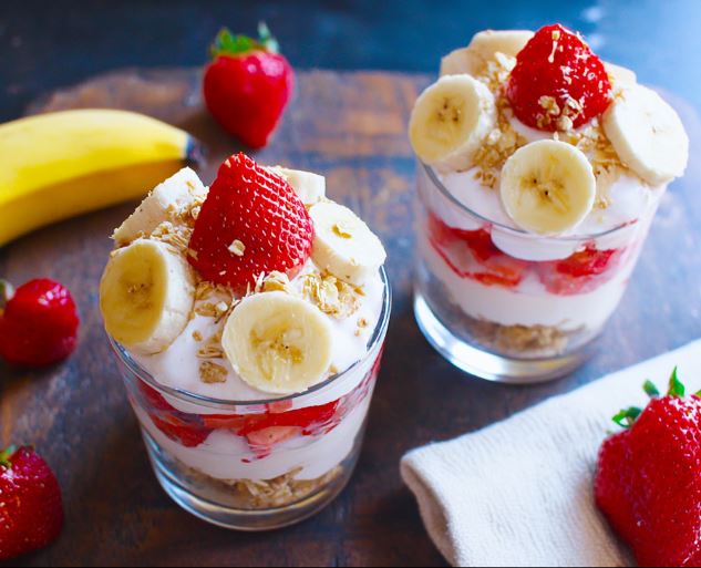 Delightful Strawberry Banana Cream Dessert Cups (No-Bake) 1 Delightful Strawberry Banana Cream Dessert Cups (No-Bake)