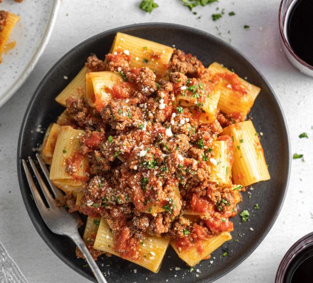 Rigatoni Bolognese: A Comforting Italian Classic 1 Rigatoni Bolognese A Comforting Italian Classic