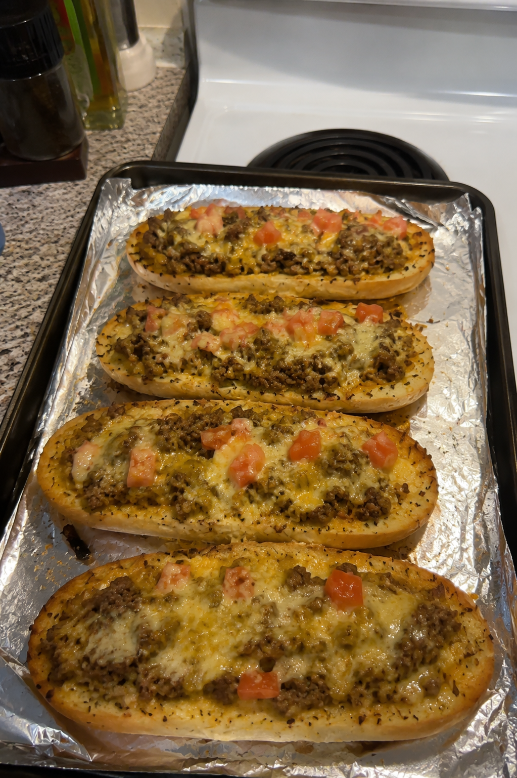 Cheesy Ground Beef Garlic Bread 1 Cheesy Ground Beef Garlic Bread